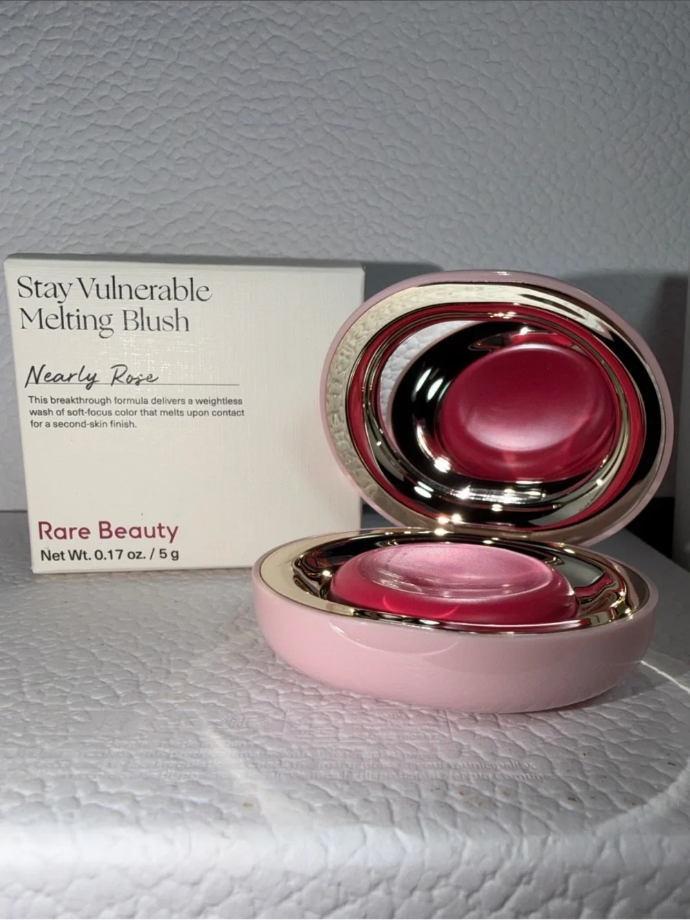 Rare Beauty Stay Vulnerable Melting Blush - Nearly Rose (soft rose)